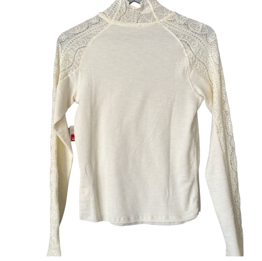 Free People Cream Lace Sleeve Blouse - Picture 11 of 12